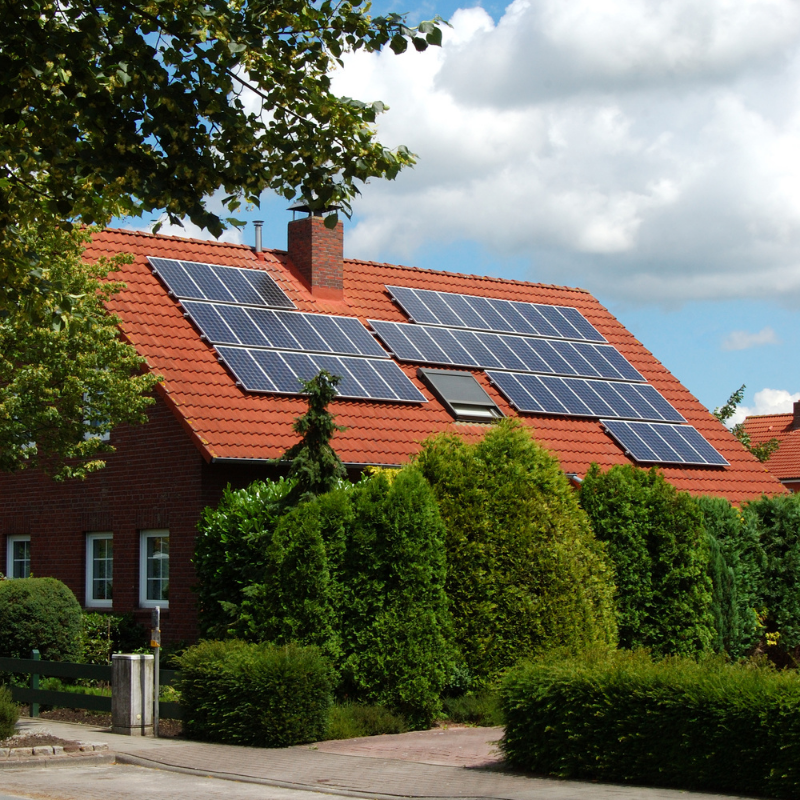 Installer des panneaux solaires en Suisse :